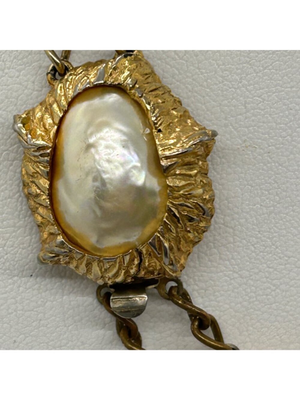 Vintage Marvella Double-Strand Glass Pearl Necklace With Ornate Gold-Tone Clasp - Picture 9 of 15